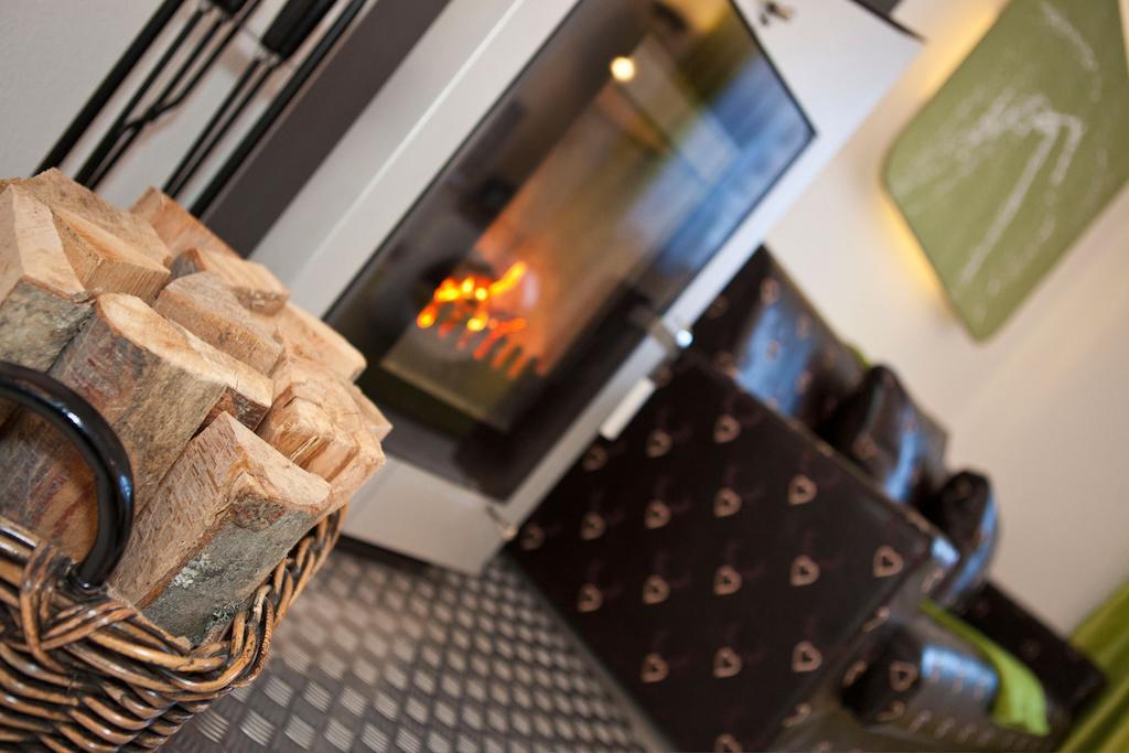 Das Alpenblick & Outdoor Lodge Hintertux Phòng bức ảnh